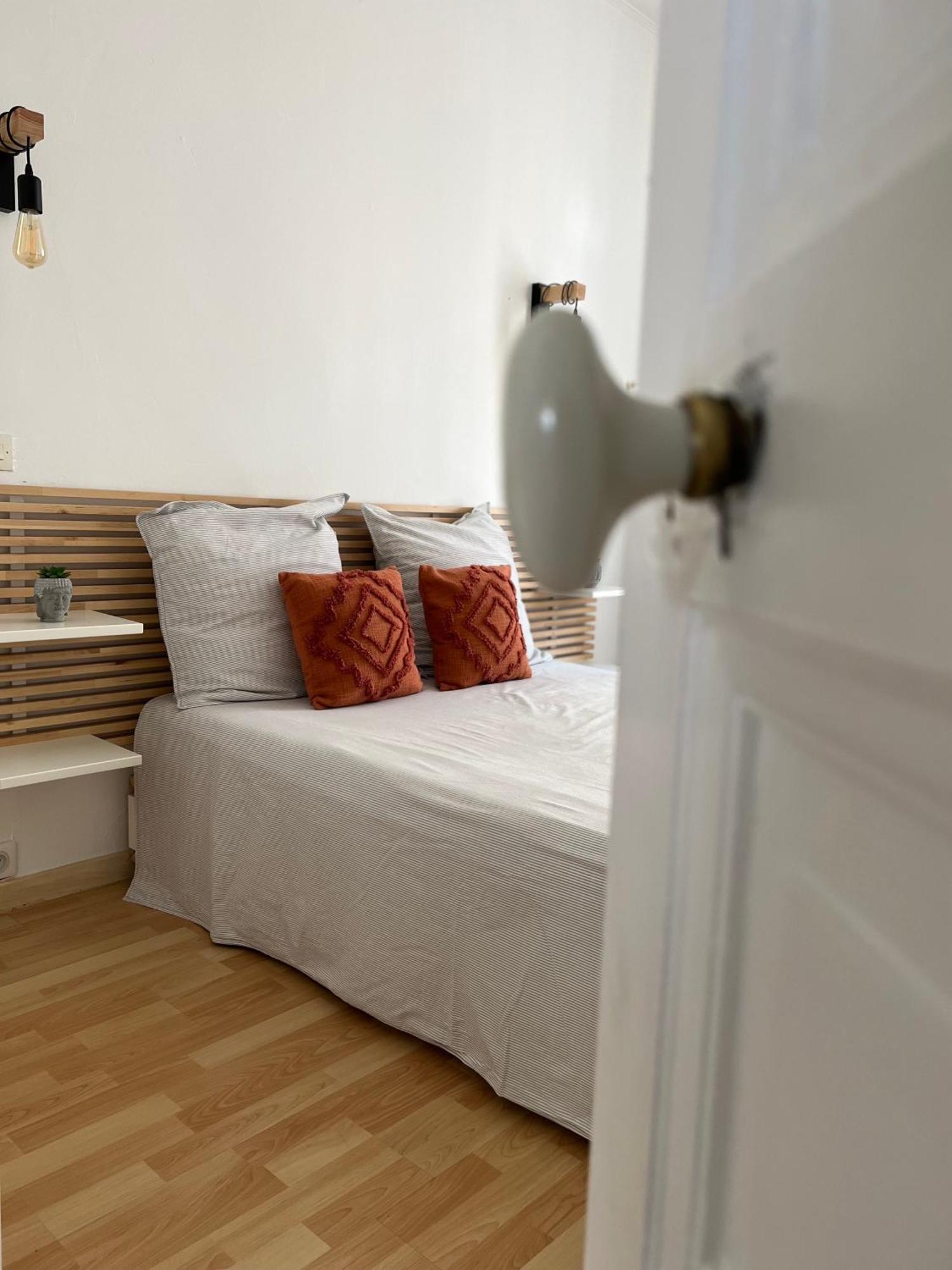 Gorgeous Town House Villa Нарбон Екстериор снимка