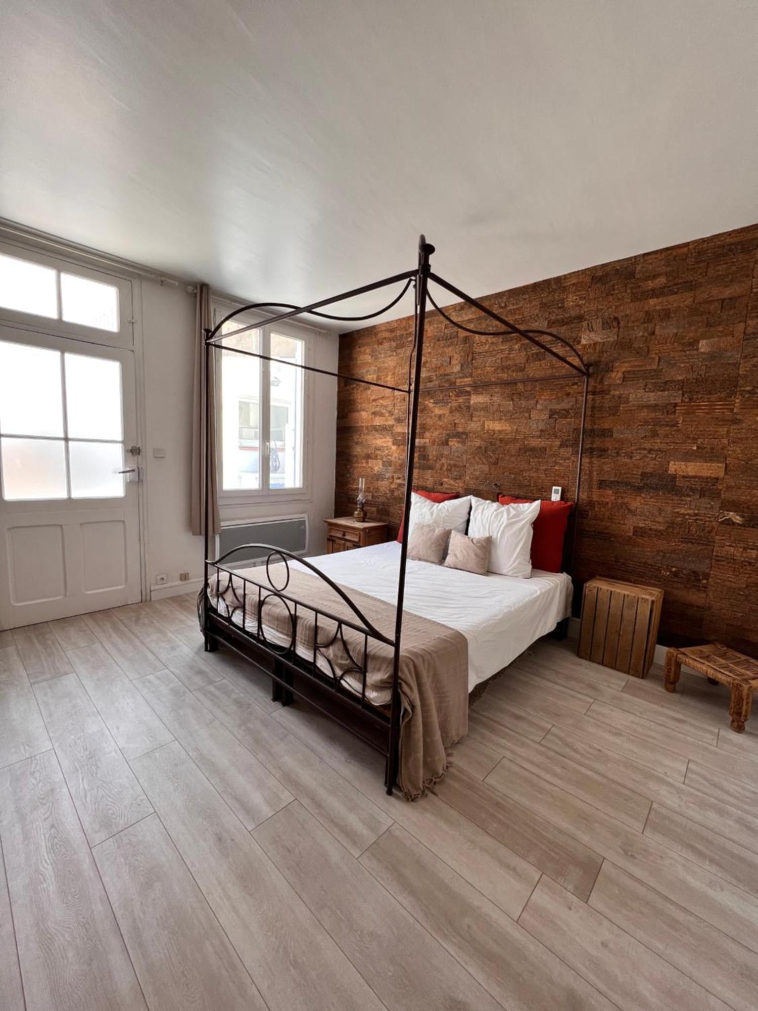 Gorgeous Town House Villa Нарбон Екстериор снимка